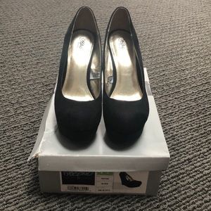 Women’s Mossimo Payton Suede Platform Wedges